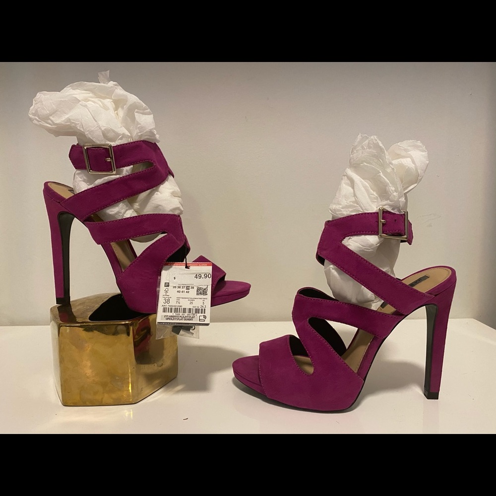 Zara NTW 7.5 Fuchsia Suede Pumps!